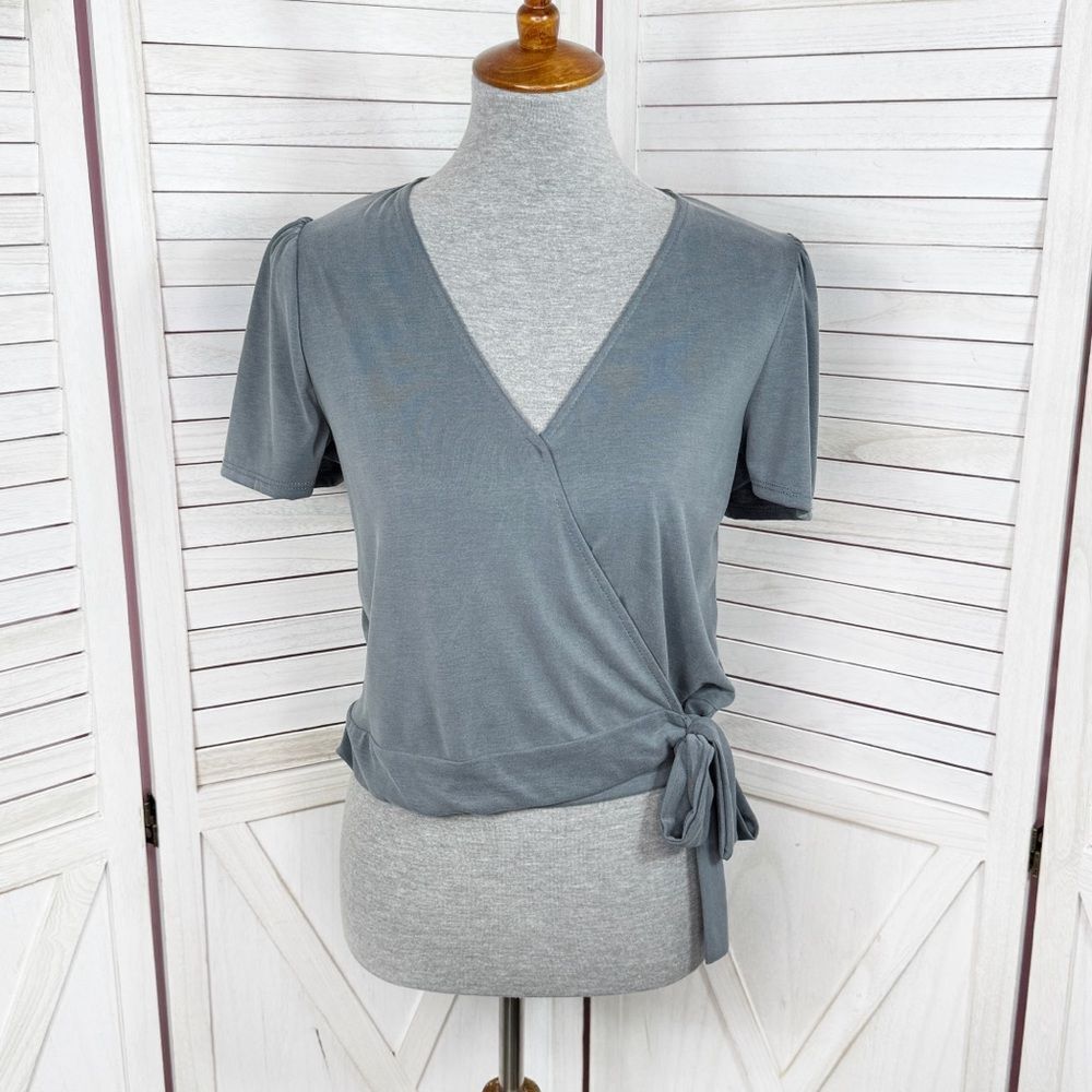 Green Envelope Faux Wrap Crop Top Shirt Grey Blue XS‎